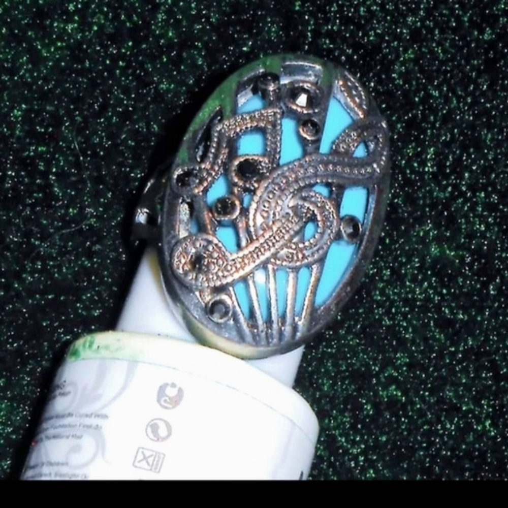 G-clef Music Note Ring - Picture 4 of 13